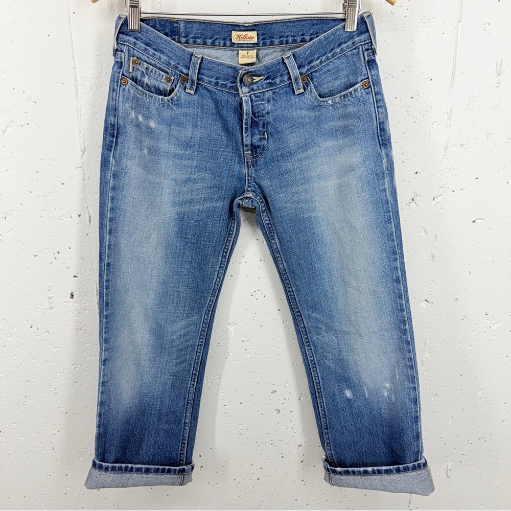 Hollister Size 3 Vintage Y2K Low Rise Distressed Straight Leg Crop Jeans